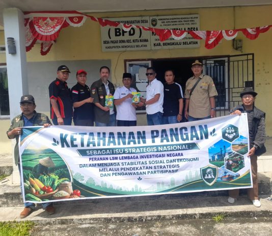 LIN Bengkulu Gandeng Pemerintah Desa Salurkan Bibit Jagung dan Pupuk untuk Warga