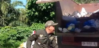 Bersama Warga, DPD LIN Bengkulu Laksanakan Bakti Sosial Bersihkan Sampah